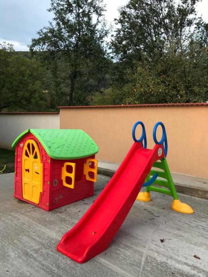 Hotel Casa Larisa Chiscau Zewnętrze zdjęcie